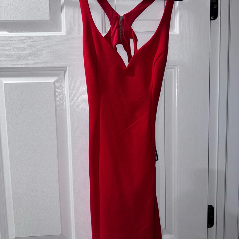 Elegant Red Sleeveless Dress